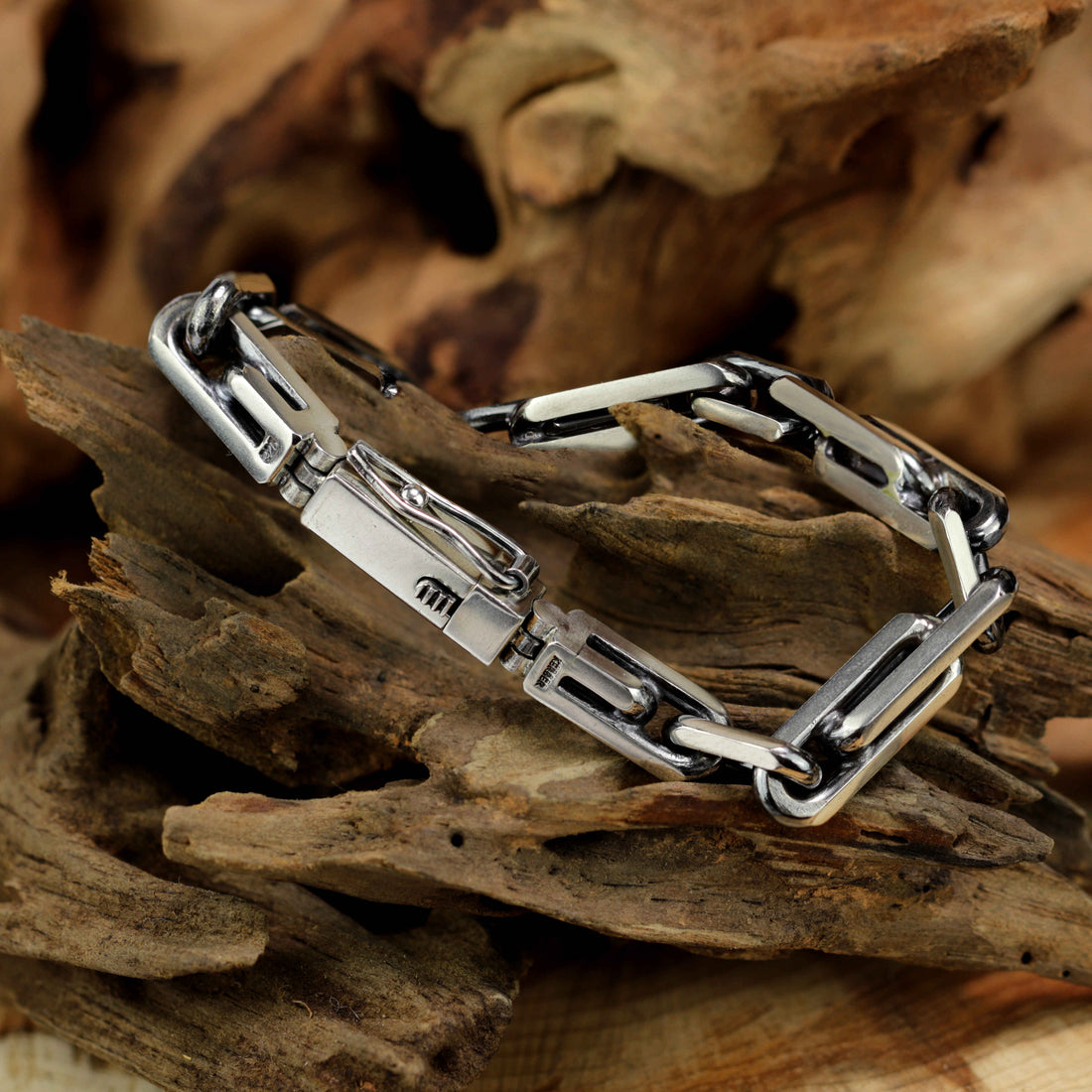 Handmade 925 sterling silver Atlas Anchor chain bracelet for men with a secure box clasp.